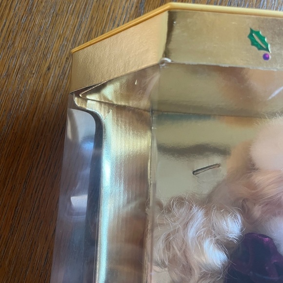 NIB Barbie Happy Holidays Special Edition Doll 1996 - Picture 8 of 8